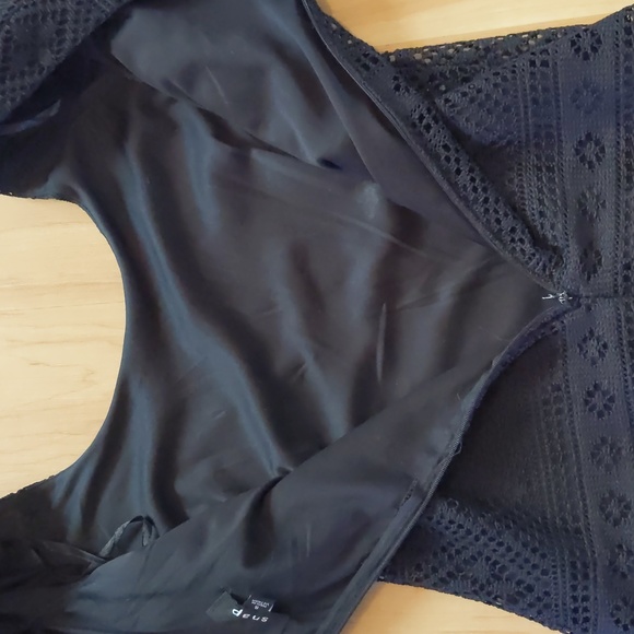 Crochet Dress, S, fully satin lined, zipper back, Snap mini little black dress - Picture 11 of 15